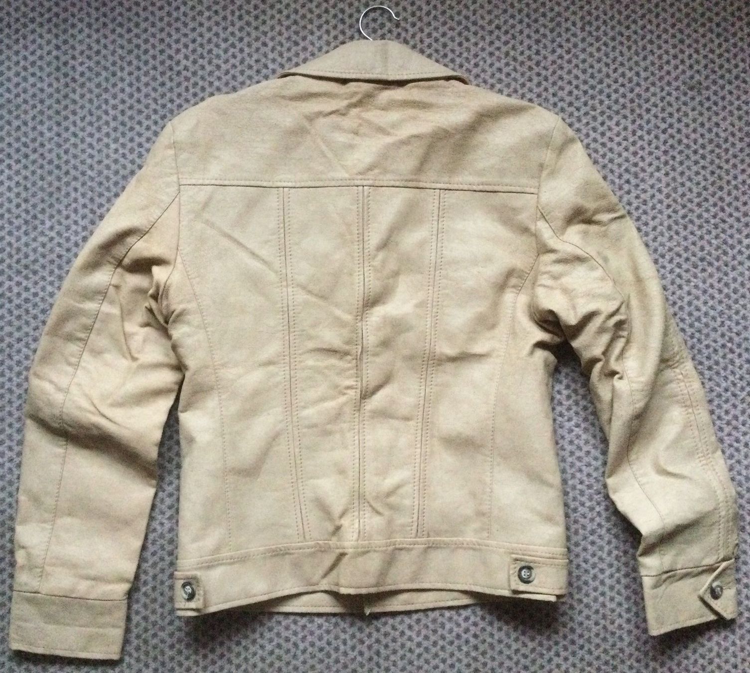 Giacche: Jacke Lederimitat Cremefarben Grösse 50 – Usato da Ulisbach venduto da sasha6