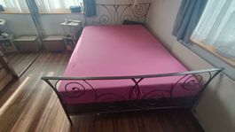 Metall Bett 140x200 Fr. 1.00