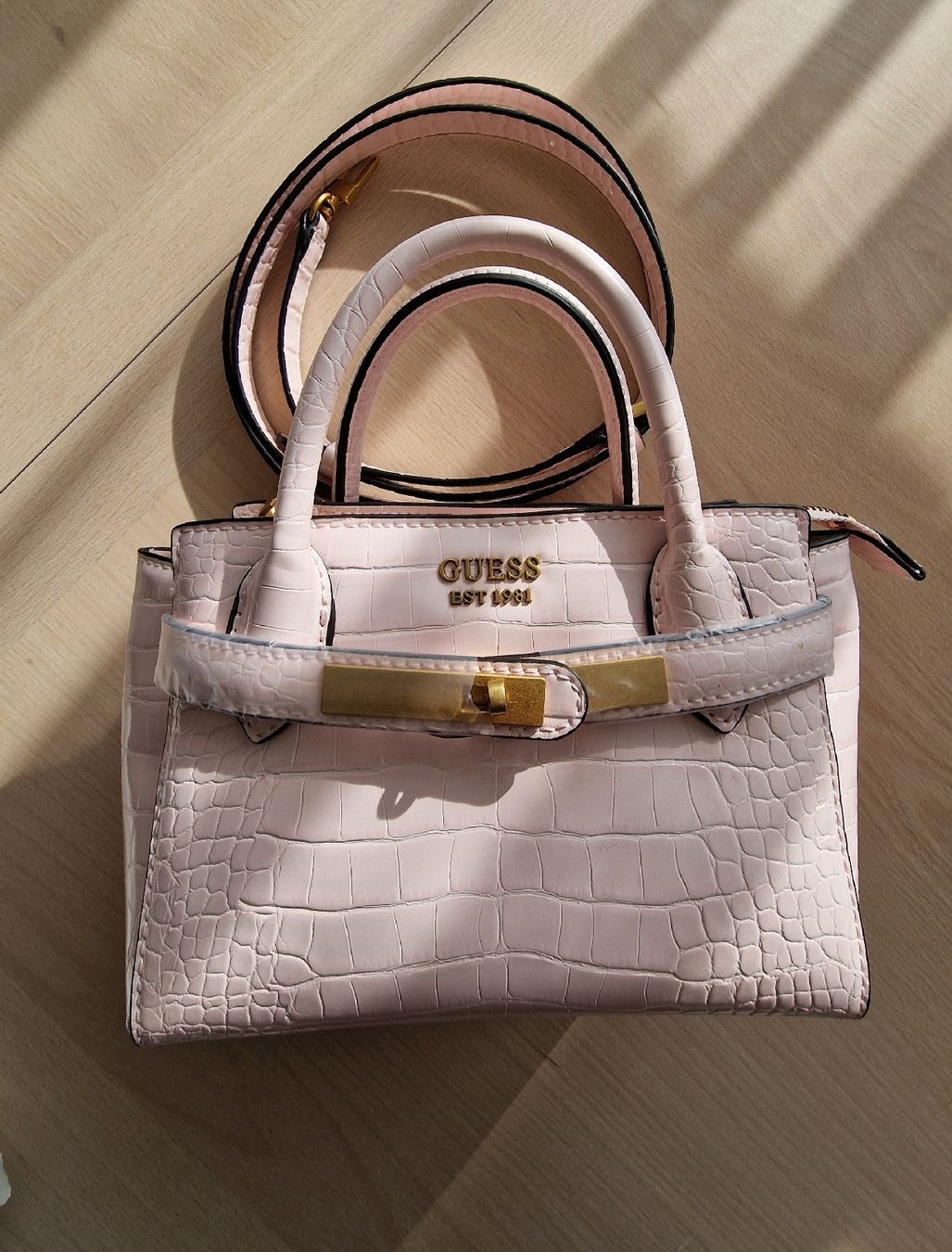 Guess Borse: GUESS Enisa Mini Satchel – Nuovo (secondo la descrizione) da Unterentfelden venduto da log_b9sk 1