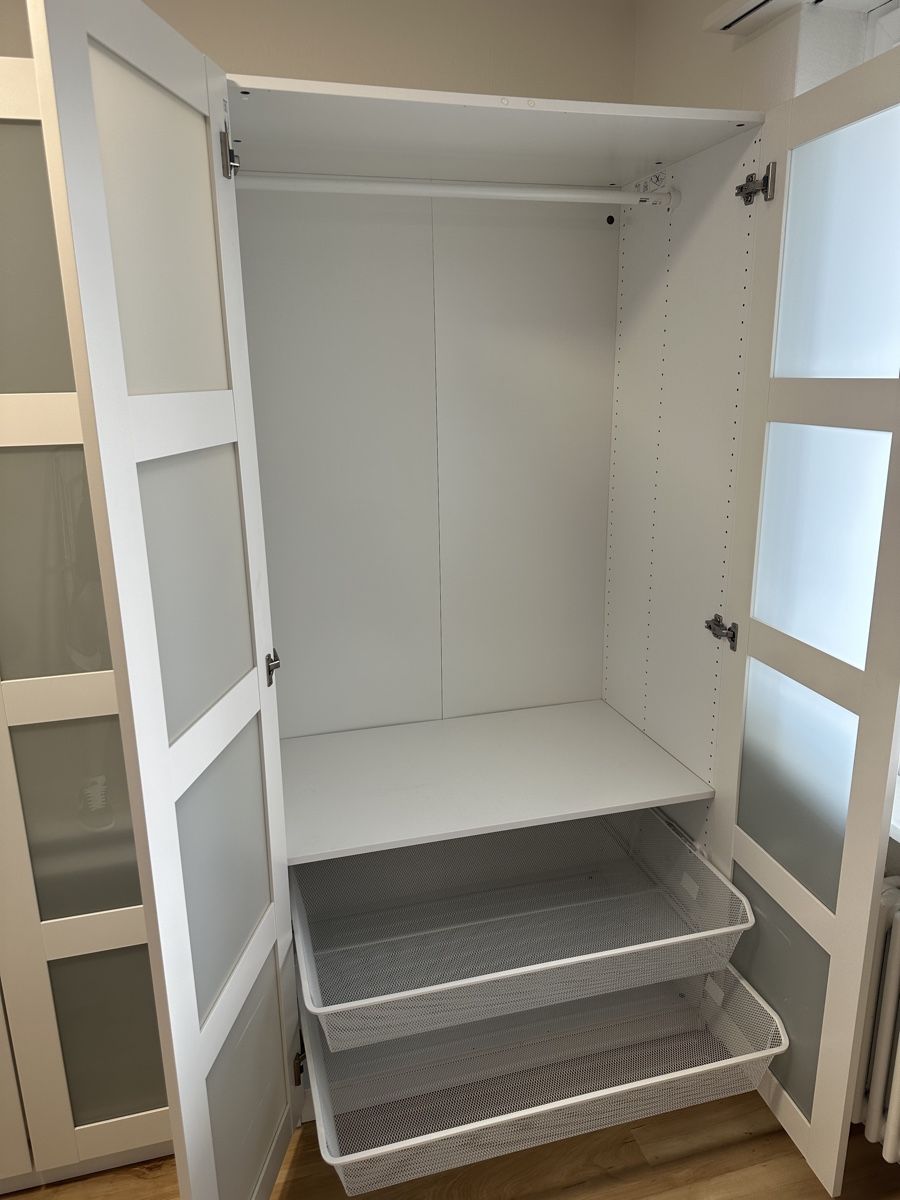 Ikea Armadi: IKEA PAX Schrank weiss - 201cm Höhe – Usato da Dietlikon venduto da rregue 3