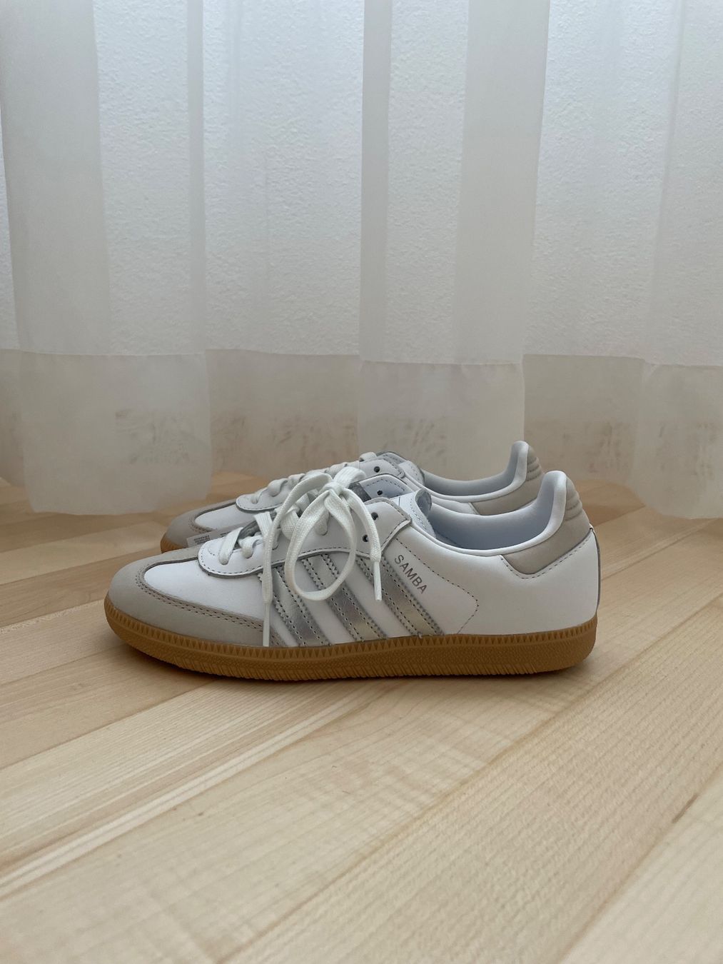 Adidas Scarpe da donna: ADIDAS Sambas weiss/silber – Nuovo e nell'imballaggio originale da Baar venduto da Beneman