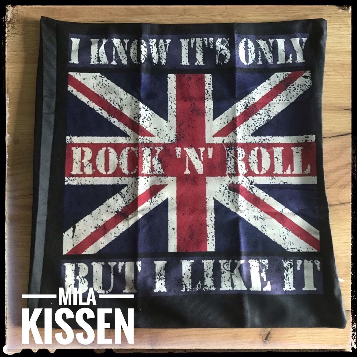 Cuscini: Rock n Roll Dekorkissenbezug 45cmX45cm – Nuovo e nell'imballaggio originale da Kappelen venduto da Opi11 2