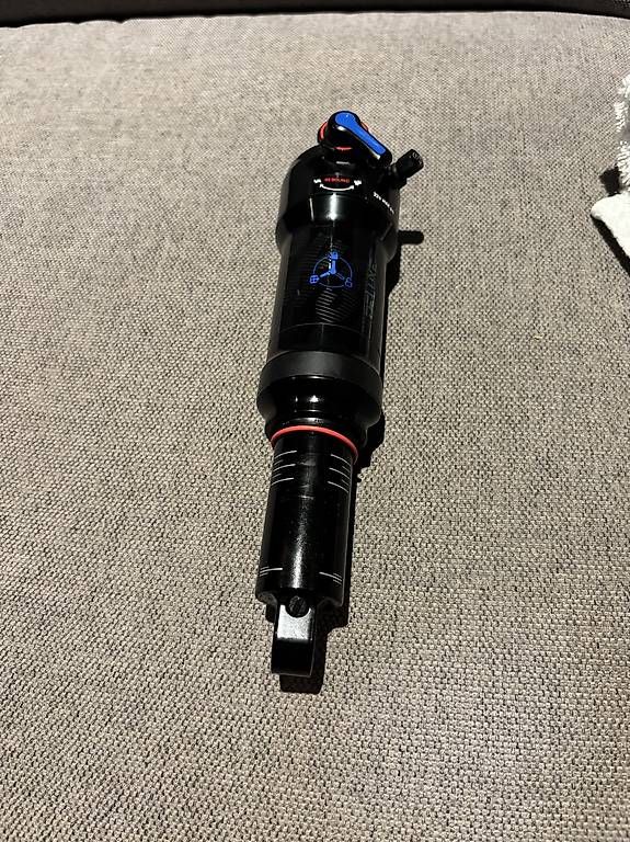 Pezzi di ricambio: Rock Shox deluxe 210x50  – Usato da Kaltenbach venduto da wal_b2wg 1