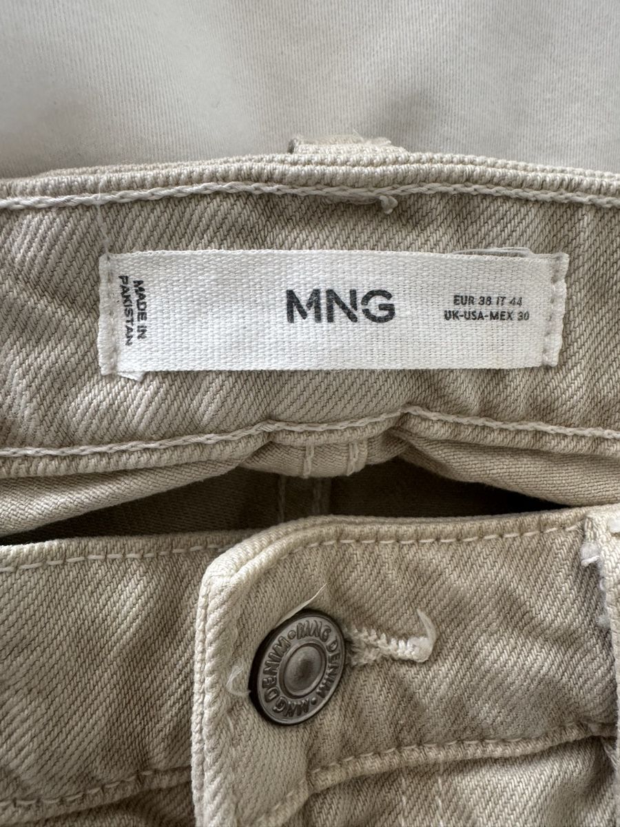 Mango Jeans: Beige Jeans Gr.40 – Usato da Derendingen venduto da att_9kys 2