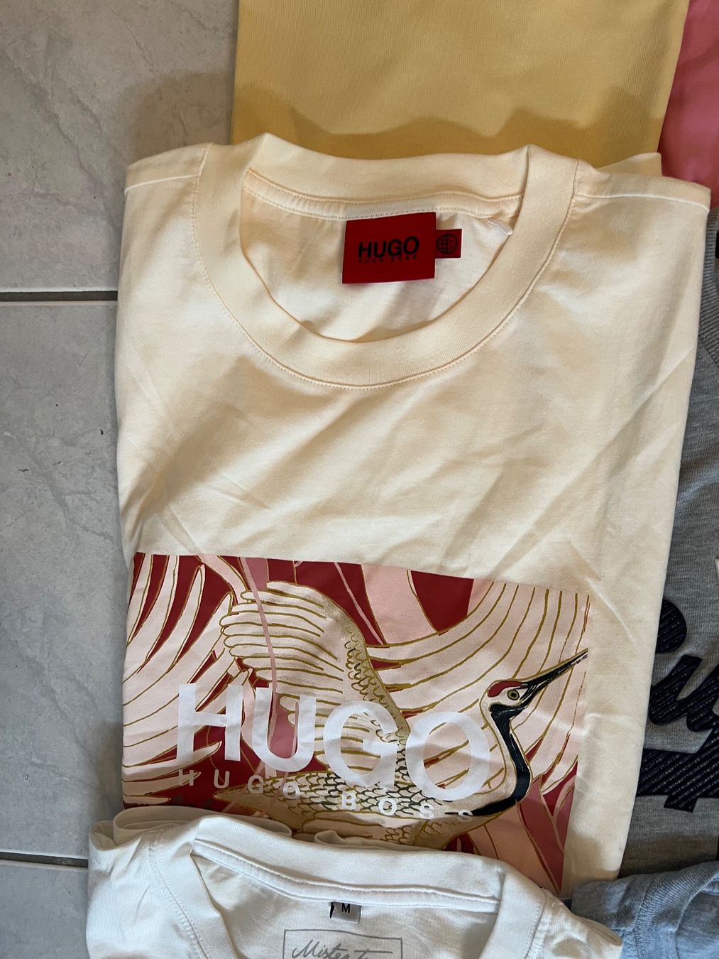 Magliette Polo: Lot de 9 T-shirt taille M – Usato da Basel venduto da La.Bonne.affaire 5