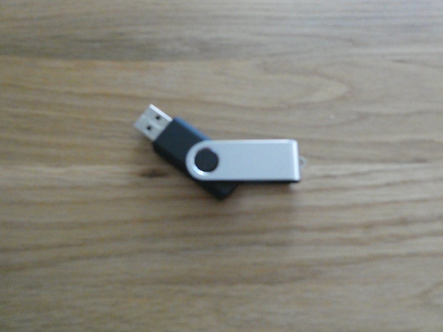 Chiavette USB: USB Stick 1 GB  3 Stück – Nuovo e nell'imballaggio originale da Langenthal venduto da lexgold 3