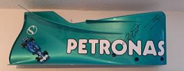 Sauber Petronas F1 Frontflügel Endplatte mit Autogrammen