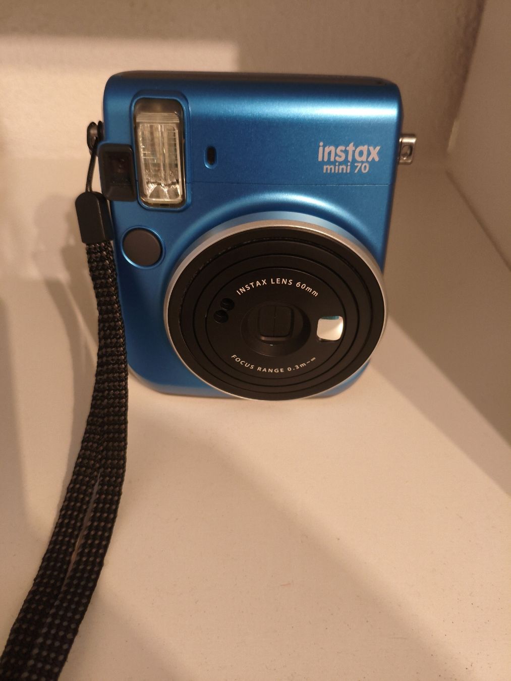 Fujifilm Fotocamera: Fujifilm Instax Mini 70 Sofortbildkamera – Nuovo (secondo la descrizione) da Schönenwerd venduto da nad_x829 1