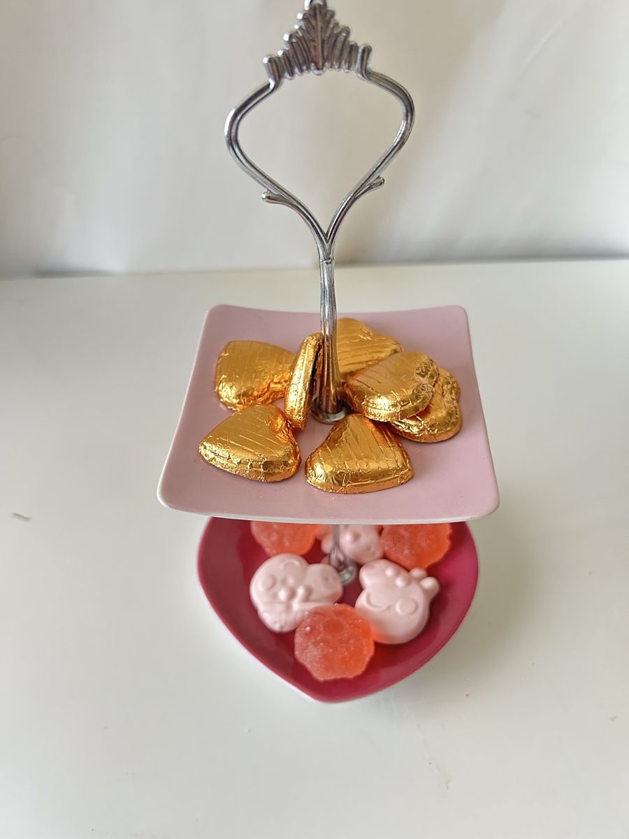 Tutte le decorazioni: Süsse 2-stöckige Etagere. – Usato da Allschwil venduto da Maline1 1