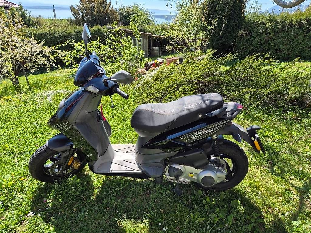 Scooter: PIAGGIO Typhoon 125 4t - Seulement 750 km – Usato da Peseux venduto da RMHP 1