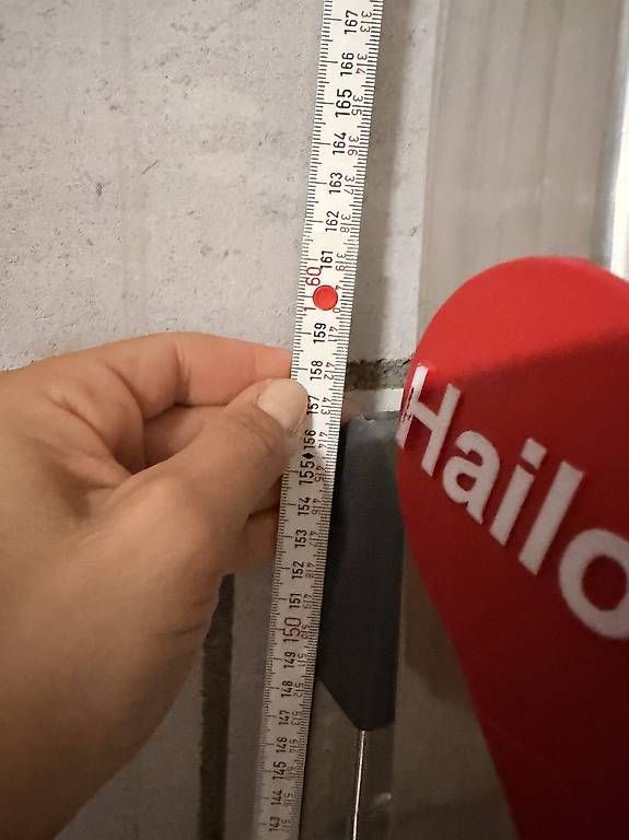 Scale: Aluminium-Stehleiter, 4 Stufen – Usato da Adligenswil venduto da TST04 2