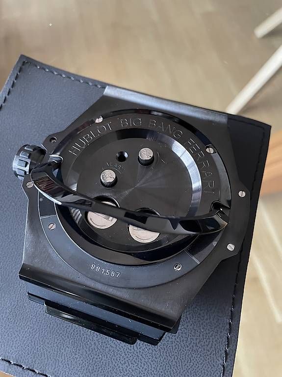 Stand- & Wanduhren: Hublot Big Bang Ferrari – Gebraucht aus Brünisried von Elektra08 2