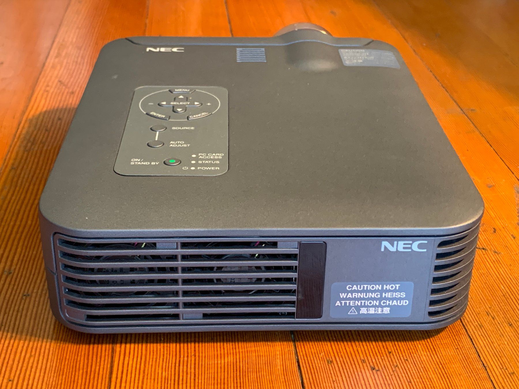 Home Cinema: NEC MultiSync LT154 - XGA video Projector beamer - 1024x768 – Usato da Morges venduto da pa_t 4