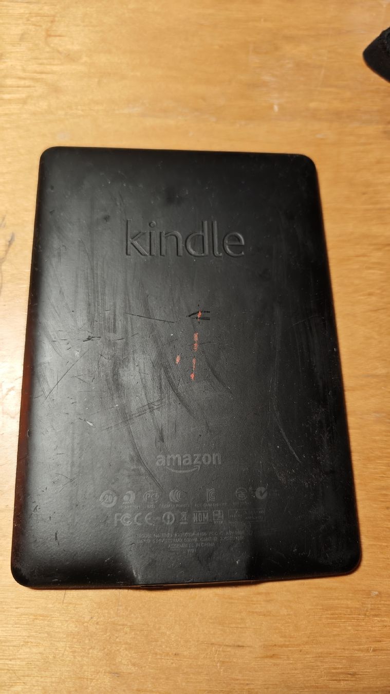 Amazon Tablet PC: Amazon Kindle Paperwhite 2nd Gen (6" E-Reader) – Usato da Wetzikon ZH venduto da AdriV36 1