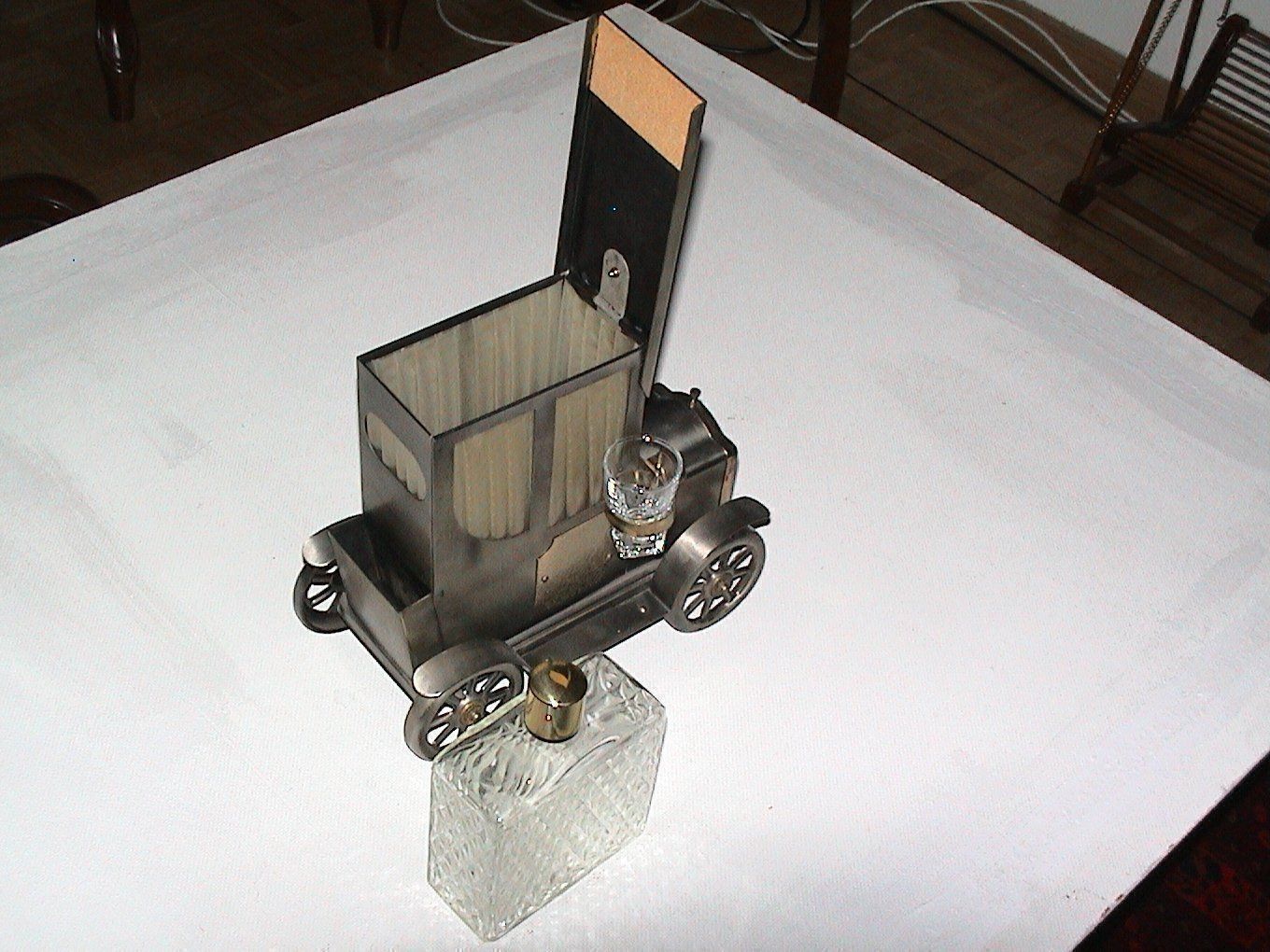 Spielautomaten: Oldtimer mit 200ml Glas tank – Gebraucht aus langenthal von Bazlago 1