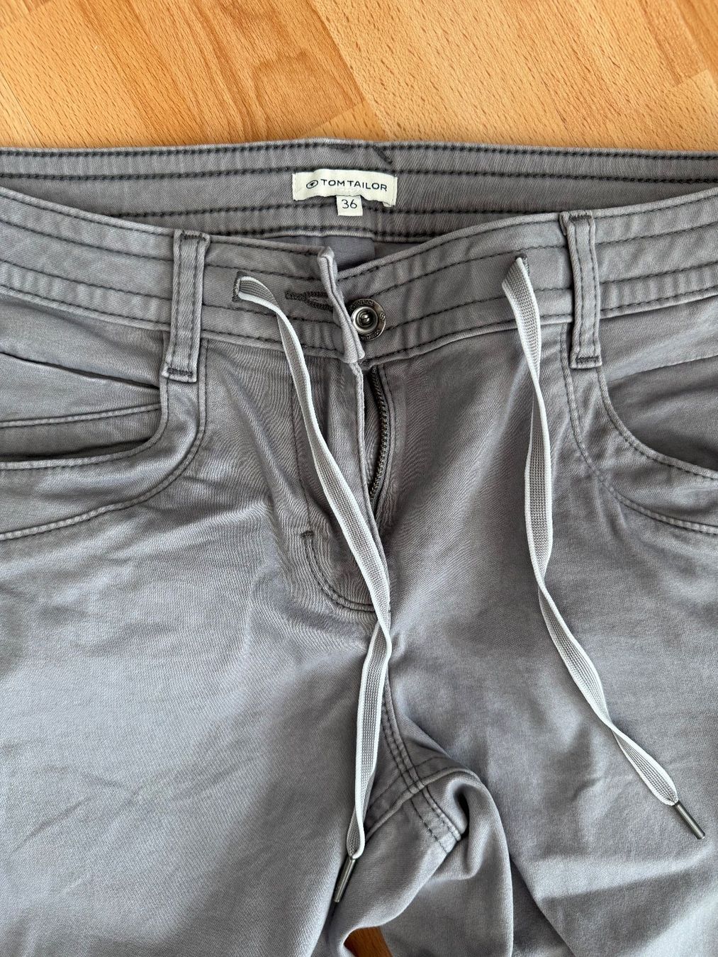 Tom Tailor Hosen: Tom Tailor Stoffhose, Gr. 36, grau – Gebraucht aus Rorschacherberg von beeechen 1