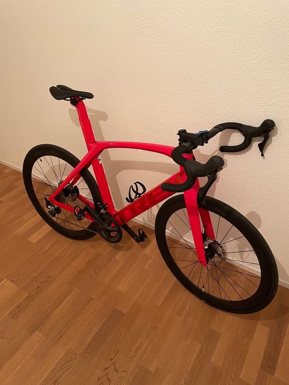 Trek madone deals viper red