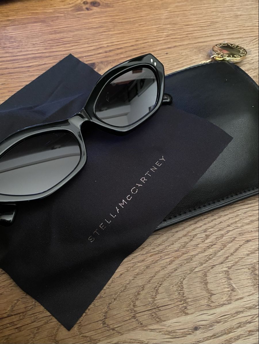 Occhiali & Lenti: Stella McCartney Sonnenbrille, neuwertig! – Nuovo (secondo la descrizione) da Thalwil venduto da Alice015