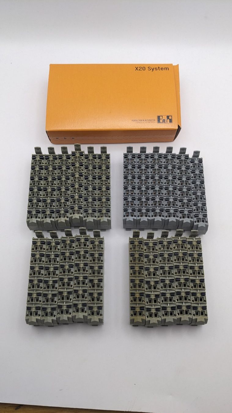 Elektronikbauteile: 32x B&R X20 Feldklemmen – Gebraucht aus Bad Ragaz von MR_BR