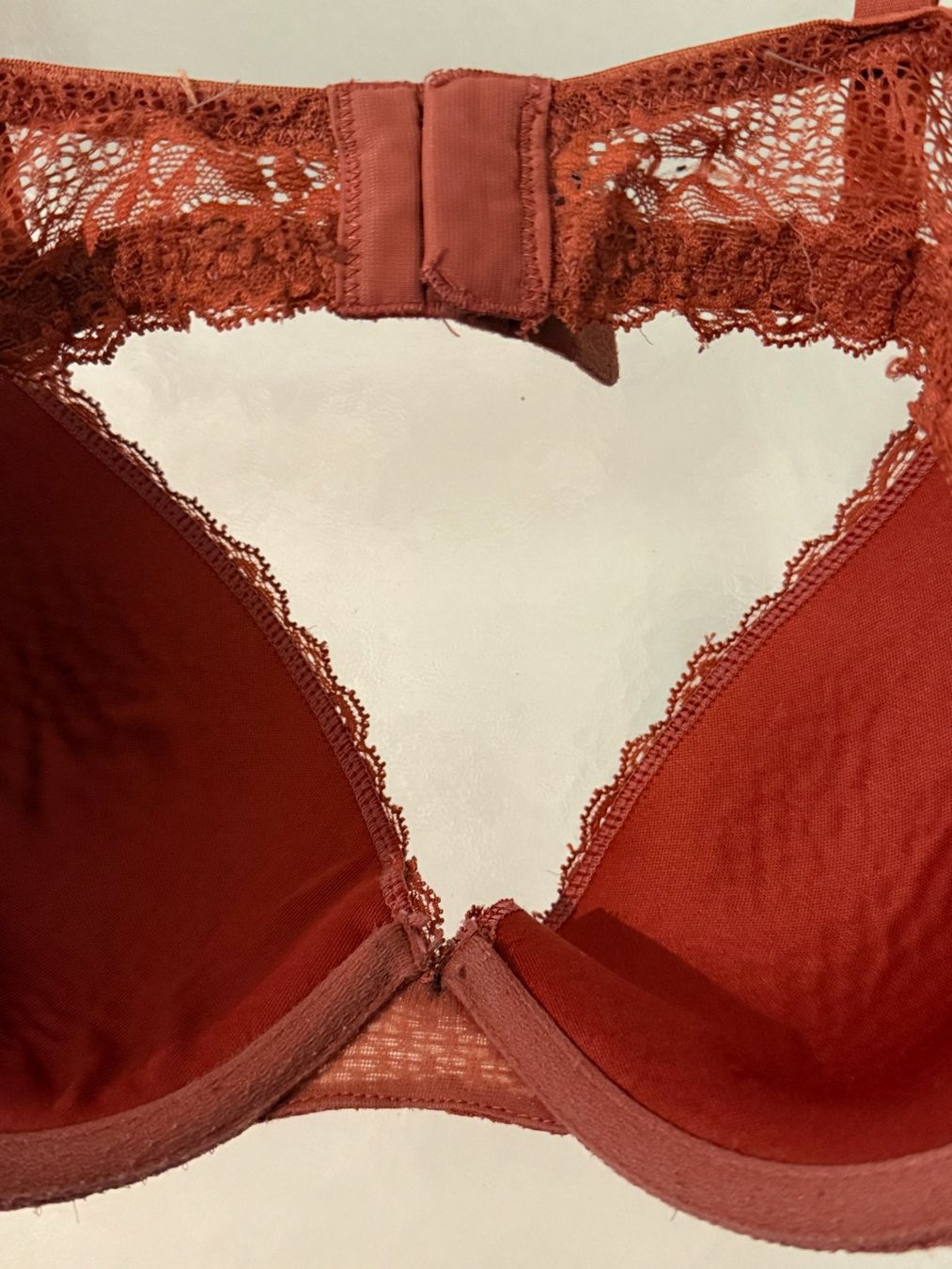 H&M Altra biancheria intima: H&M Damen BH Spitze Rostrot Grösse 85D – Usato da Basel venduto da zukk_ 3