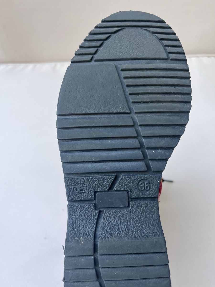 Tommy Hilfiger Damenschuhe: Tommy Hilfiger Damen Boots Rot Gr. 36 – Gebraucht aus Thalheim von karmabis_ 5