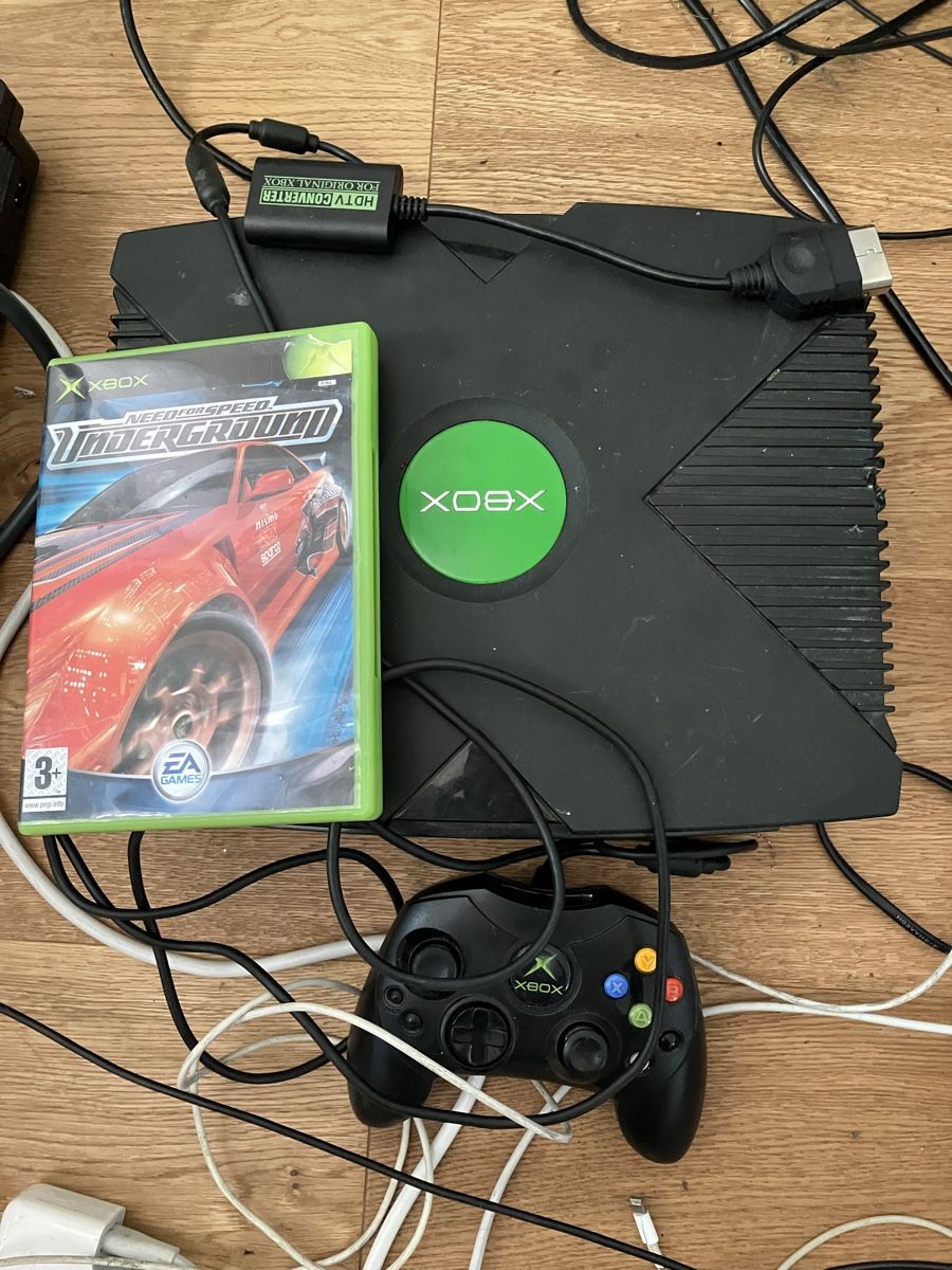 Microsoft Konsolen: Original Xbox 2002 – Defekt aus Bern von gos_v7yj