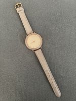 Armbanduhr in Rosa