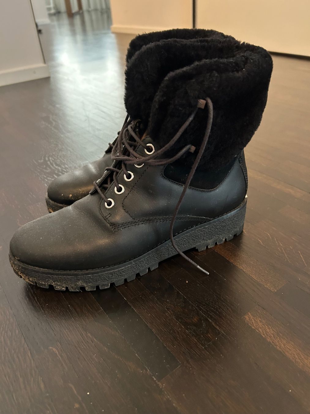 Scarpe da donna: Michael Kors Damenstiefel Gr. 39 – Usato da Zürich venduto da Evo-9 1
