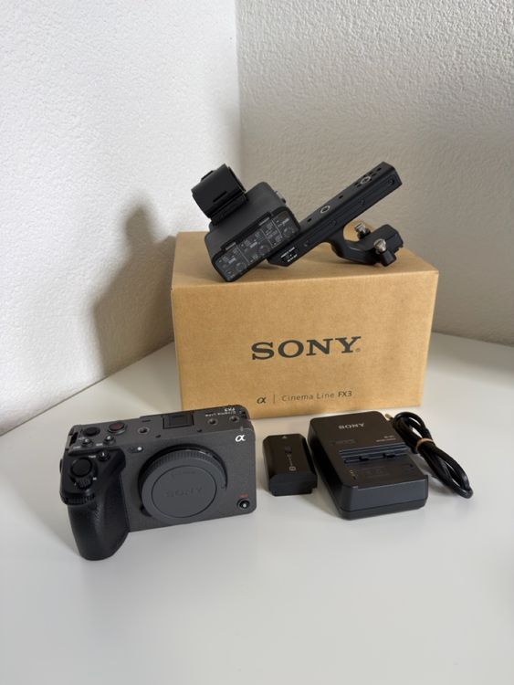 Sony FX3 + RØDE + TILTA (Gebraucht) in Murten für CHF 3189 – mit ...
