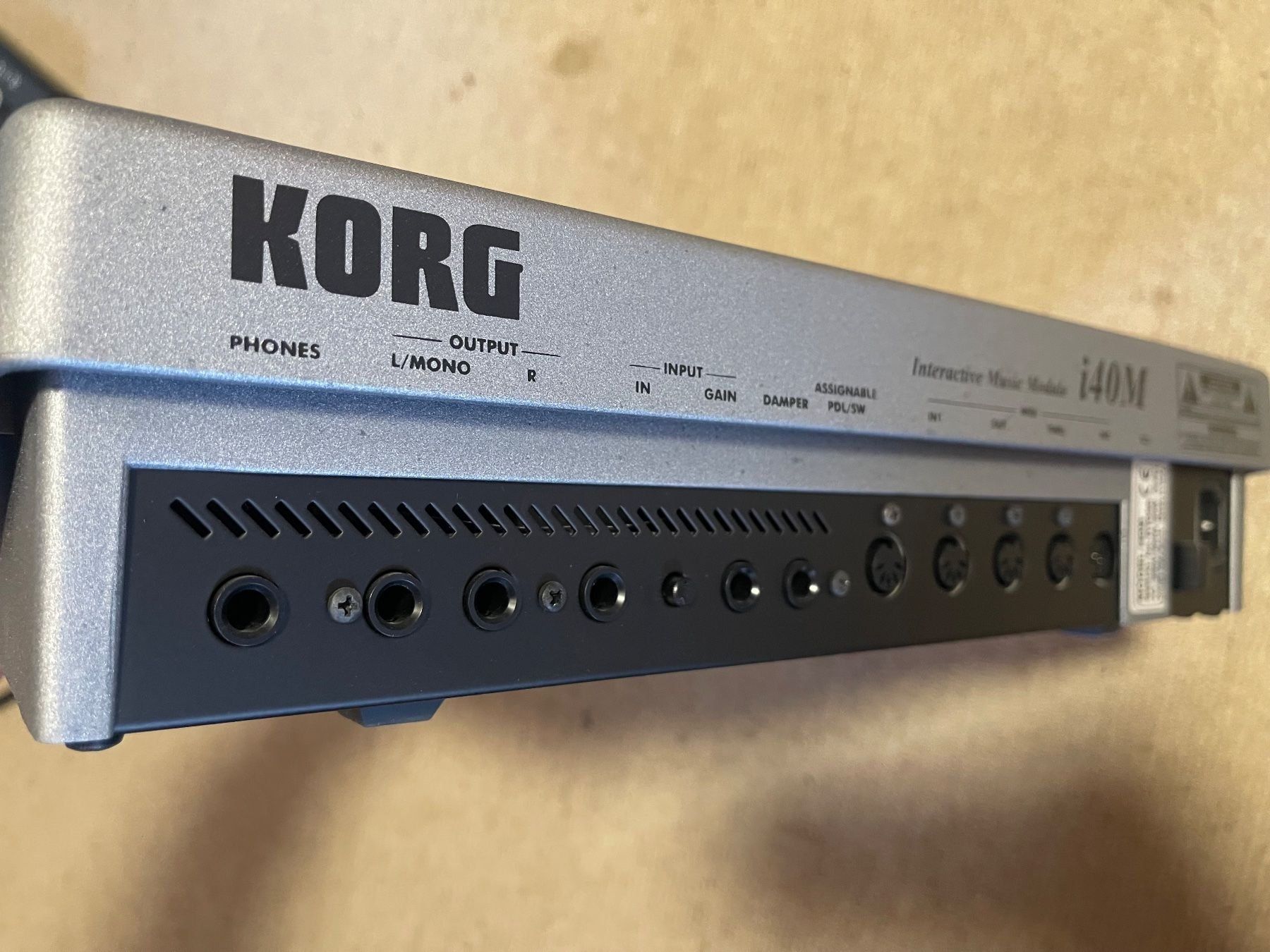 Korg Strumenti musicali: Korg i40M Interactive Music Module – Arranger & Vocalist – Usato da Zürich venduto da Lexi3 1