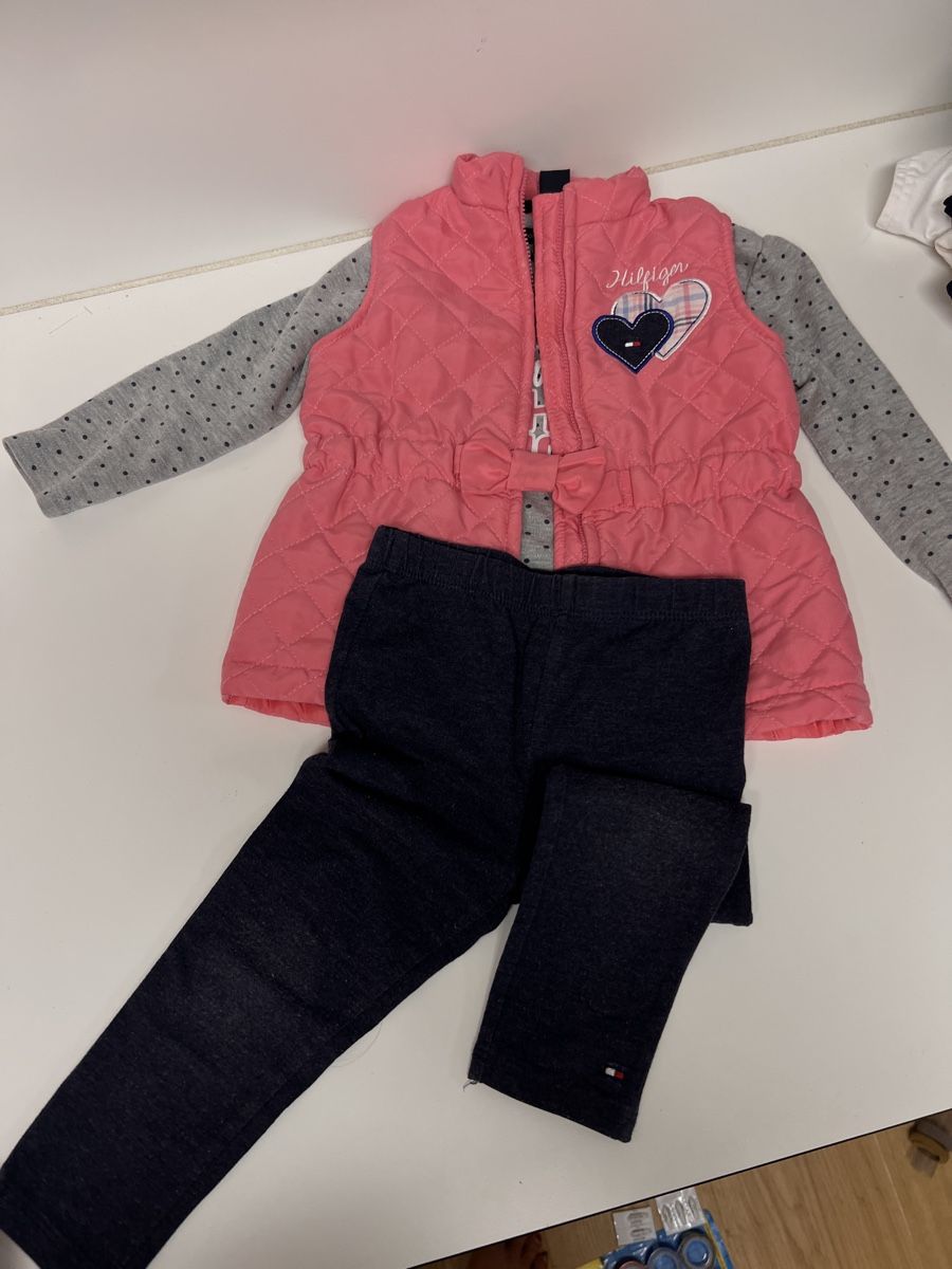 Tommy Hilfiger Lotti & Set di vestiti: Tommy Hilfiger Set  – Usato da Weiningen ZH venduto da Privat4 2