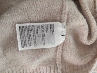 H&M Maglioni & Felpe: V-Neck Ärmeloser Pullover – Usato da Zürich venduto da CoCos_Closet 2