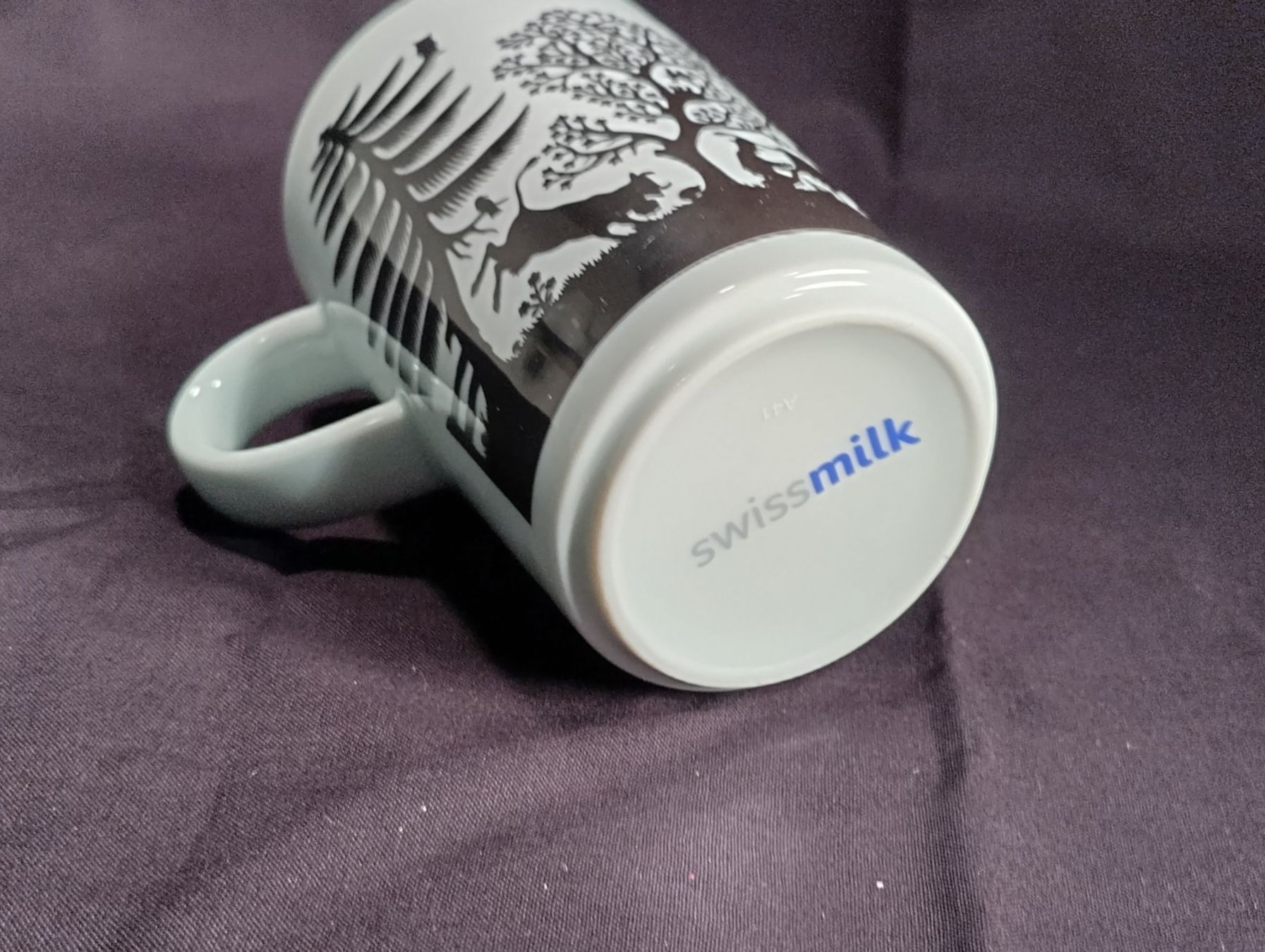 Tazze: Swissmilk Tasse mit Scherenschnitt – Nuovo (secondo la descrizione) da Bellach venduto da JingleCherry 4
