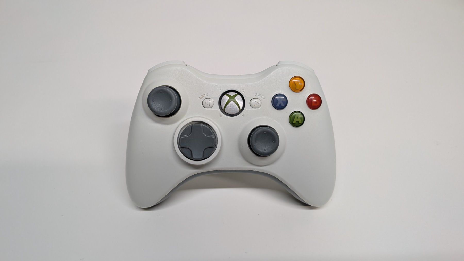 Microsoft Consoles: Microsoft Xbox 360 S, 2 Controller, 10 Spiele – D'occasion à Menziken par mame18 1