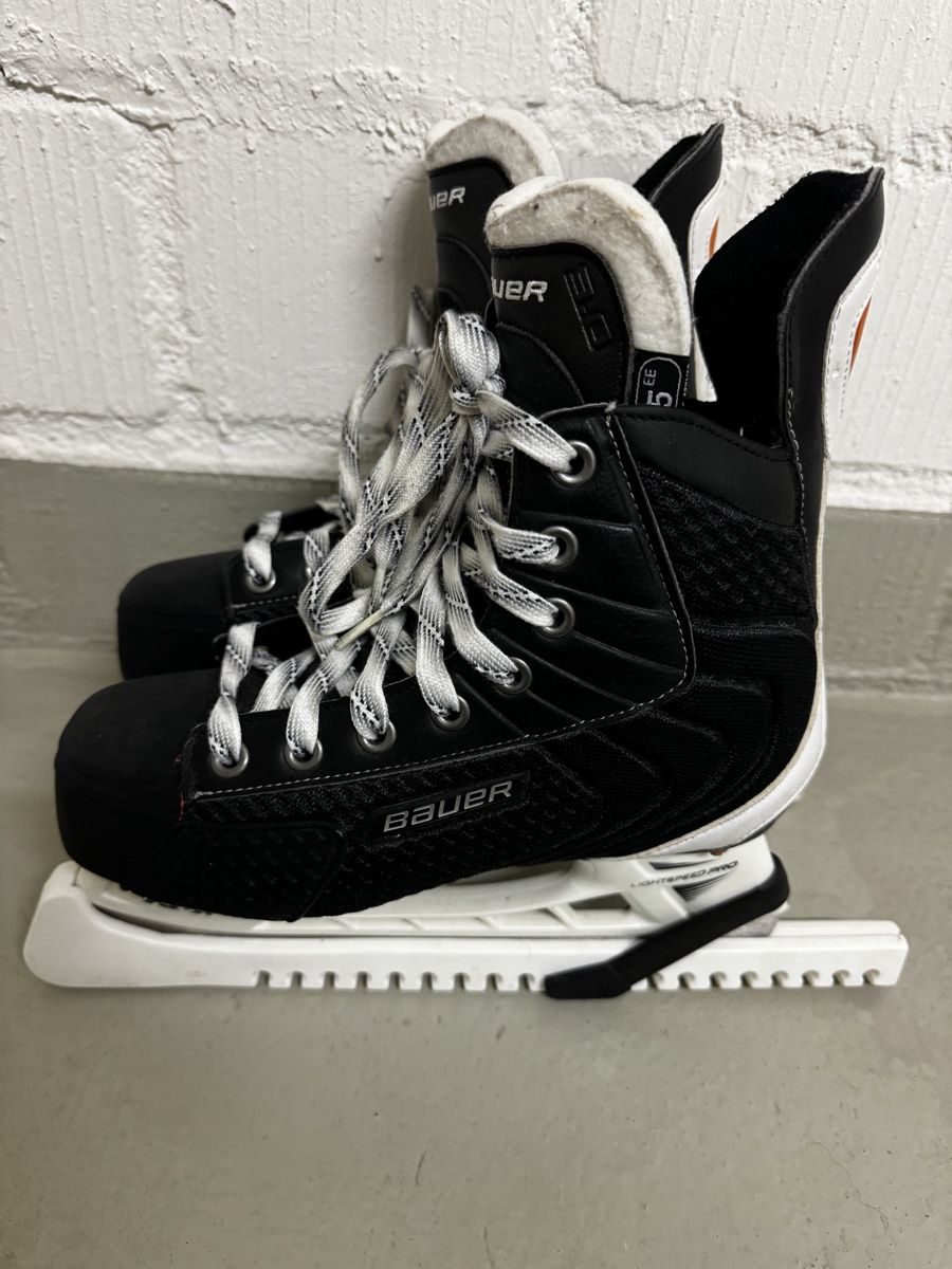 Bauer Pattini da ghiaccio: Bauer Eishockeyschuhe Gr. 39 NEUWERTIG – Nuovo (secondo la descrizione) da Zuerich venduto da Koralle8