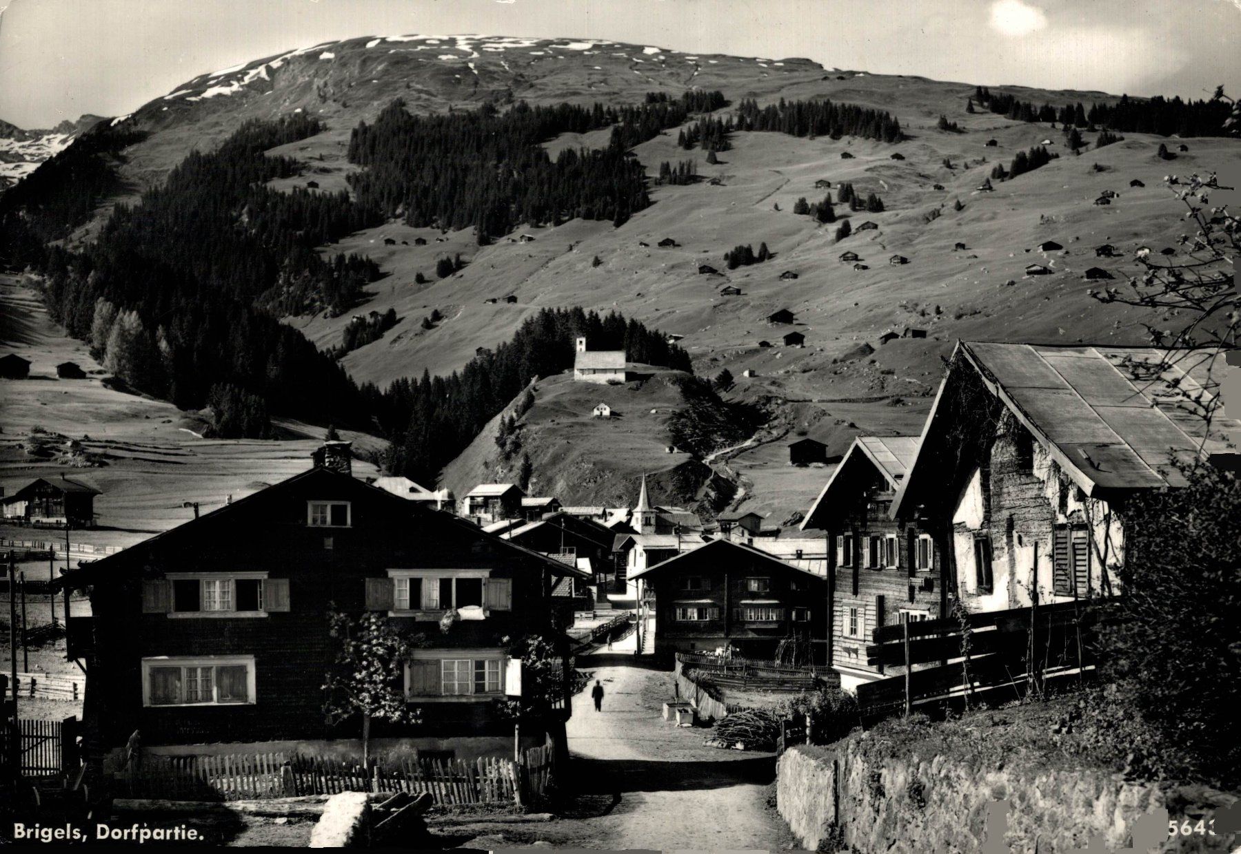 Ansichtskarten: Brigels, Dorfpartie – Gebraucht aus Bronschhofen von Astore