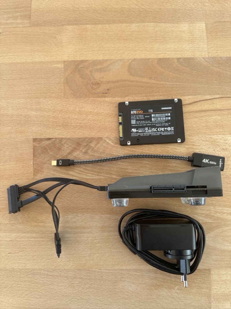 PC: ZimaBoard 8:32 Single-Board-Server / Inkl. 1TB Samsung SSD – Usato da Zürich venduto da JPS 2