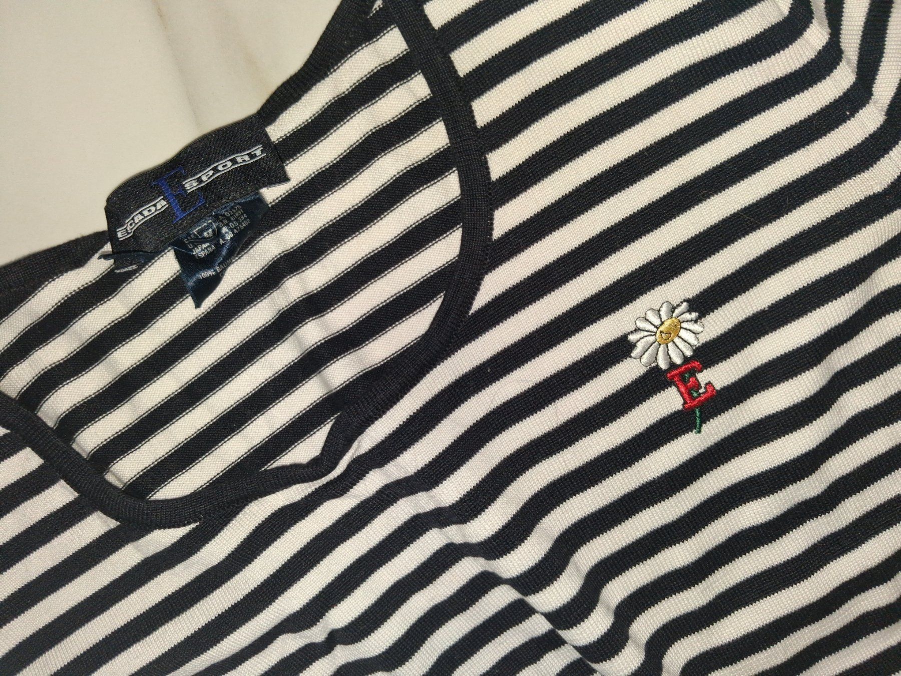 Escada Blusen: ESCADA Bluse Pulli – Gebraucht aus Wetzikon ZH von med_2y76