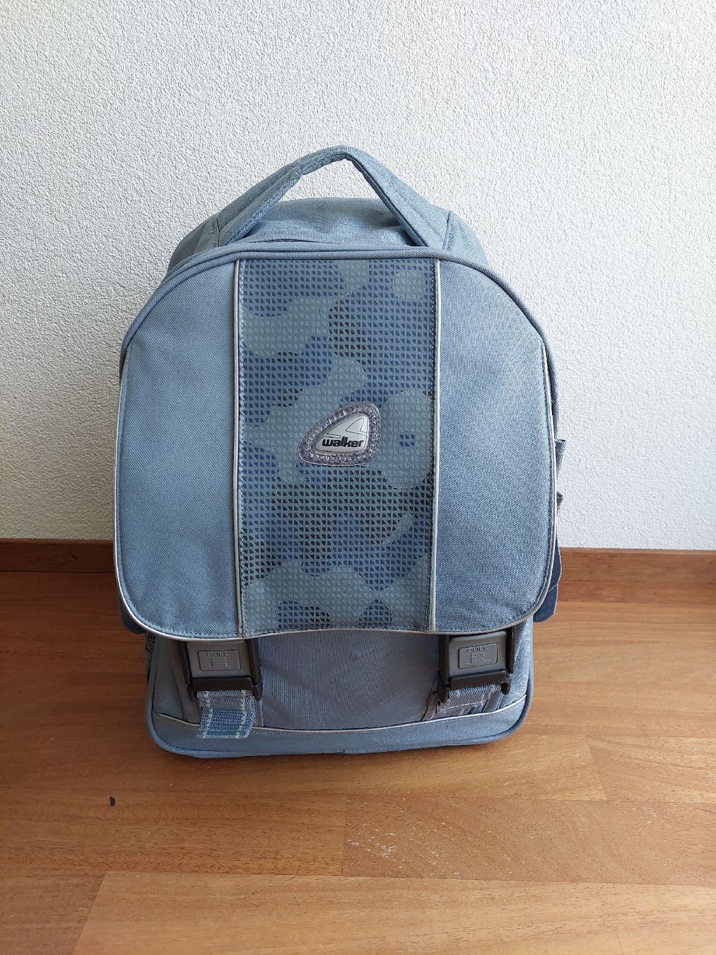 Rucksäcke: Walker Rucksack fürs Studium und Schule – Neu (gemäss Beschreibung) aus Basel von bra_76ff