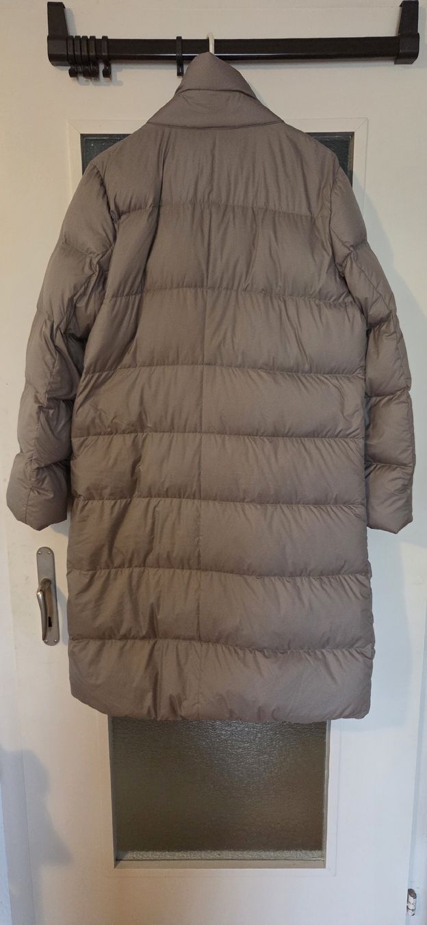 Uniqlo Mäntel: Wintermantel Gr. M – Gebraucht aus Embrach von Singvall 1