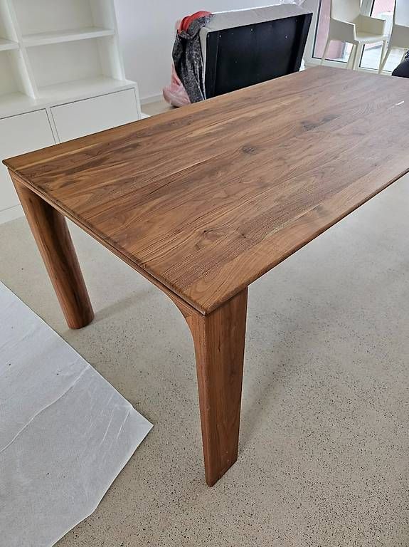 Tables: Nussbaumtisch – D'occasion à Rheinfelden par Formiga1