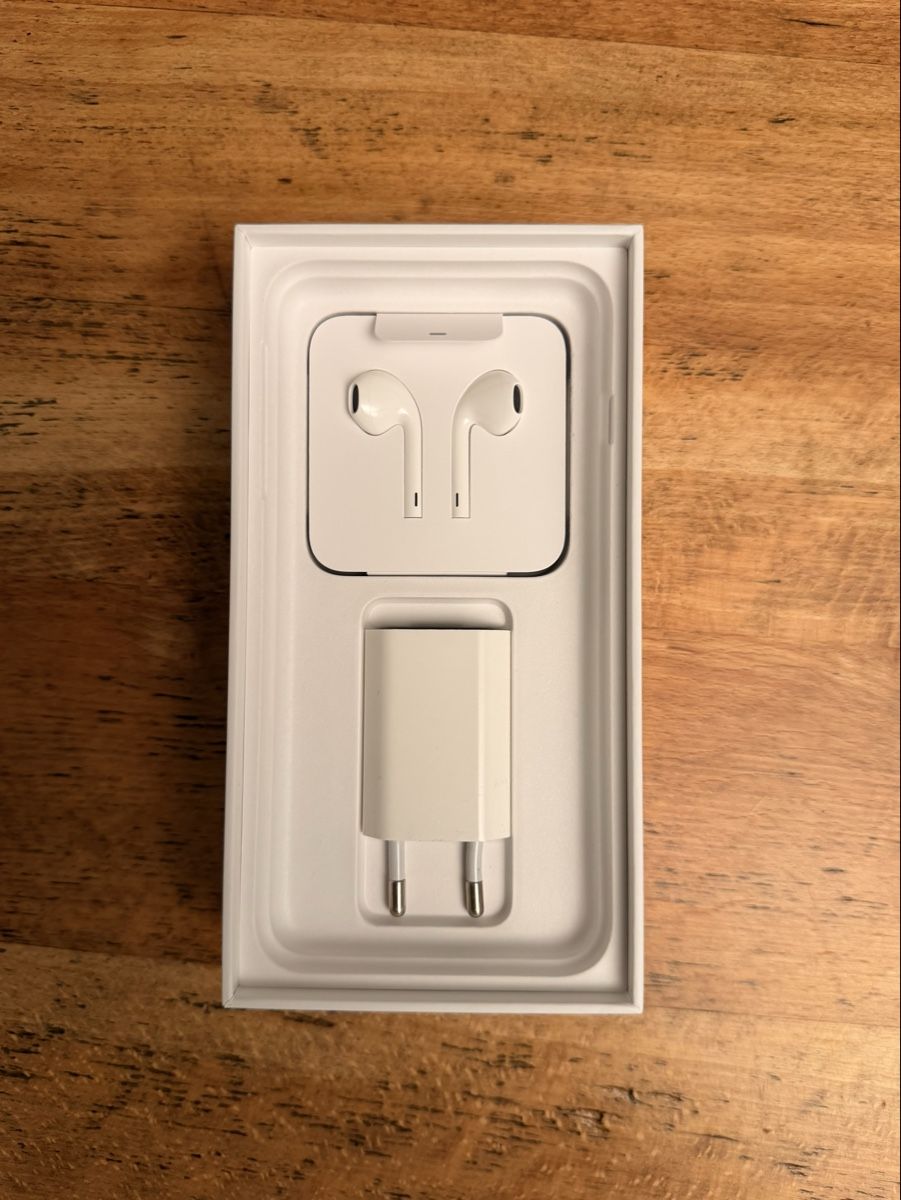 Apple Portables: Apple iPhone 7 Plus 256GB schwarz – D'occasion à Zürich par Faspotun 1