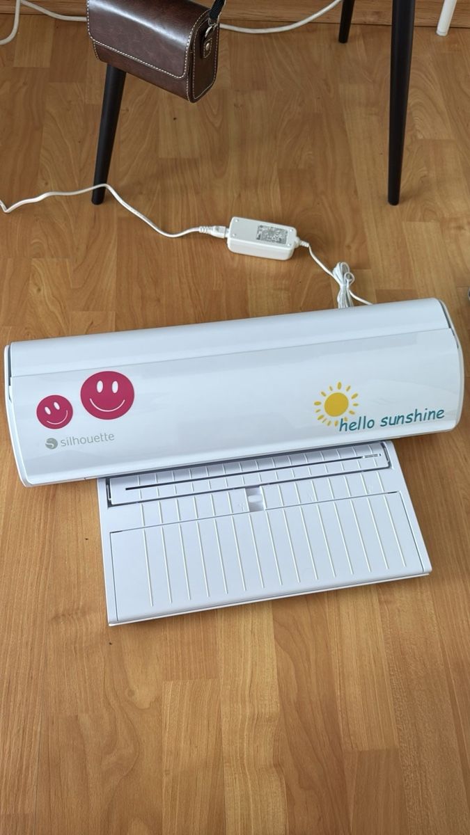 Cameo Tutte le macchine: Schneideplotter Silhouette Cameo 5 weiss – Nuovo (secondo la descrizione) da Zumikon venduto da blueberry2301