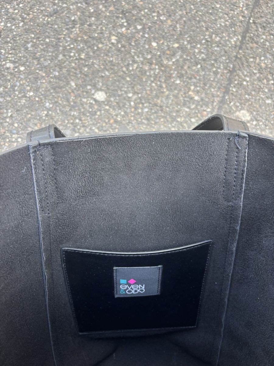 Borse da donna: Schwarze Ledertasche – Usato da Allenwinden venduto da clamel 1