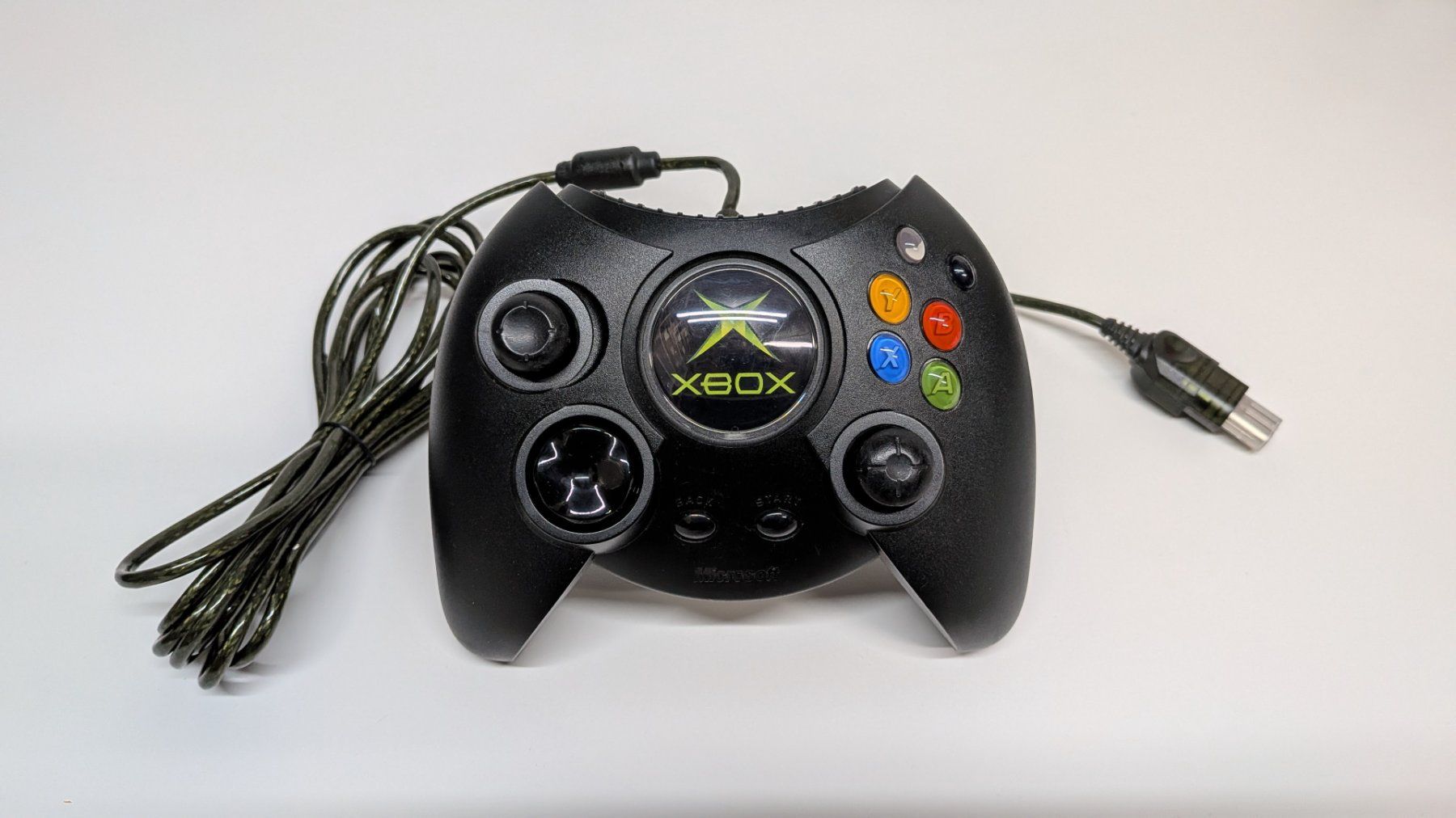 Microsoft Konsolen: Xbox Classic mit 2 Controller und 5 Games – Gebraucht aus Menziken von mame18 1