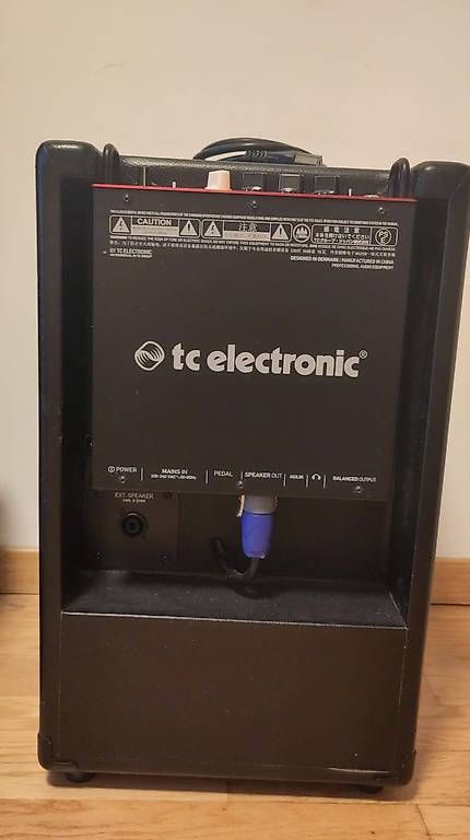 Musikinstrumente: Amplificateur pour guitare électrique – Gebraucht aus Le Grand-Saconnex von daniboom 2