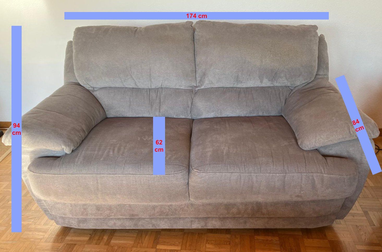 Divani: Zweisitzer Sofa in grau – Usato da Torny-le-Grand venduto da Chip4 1