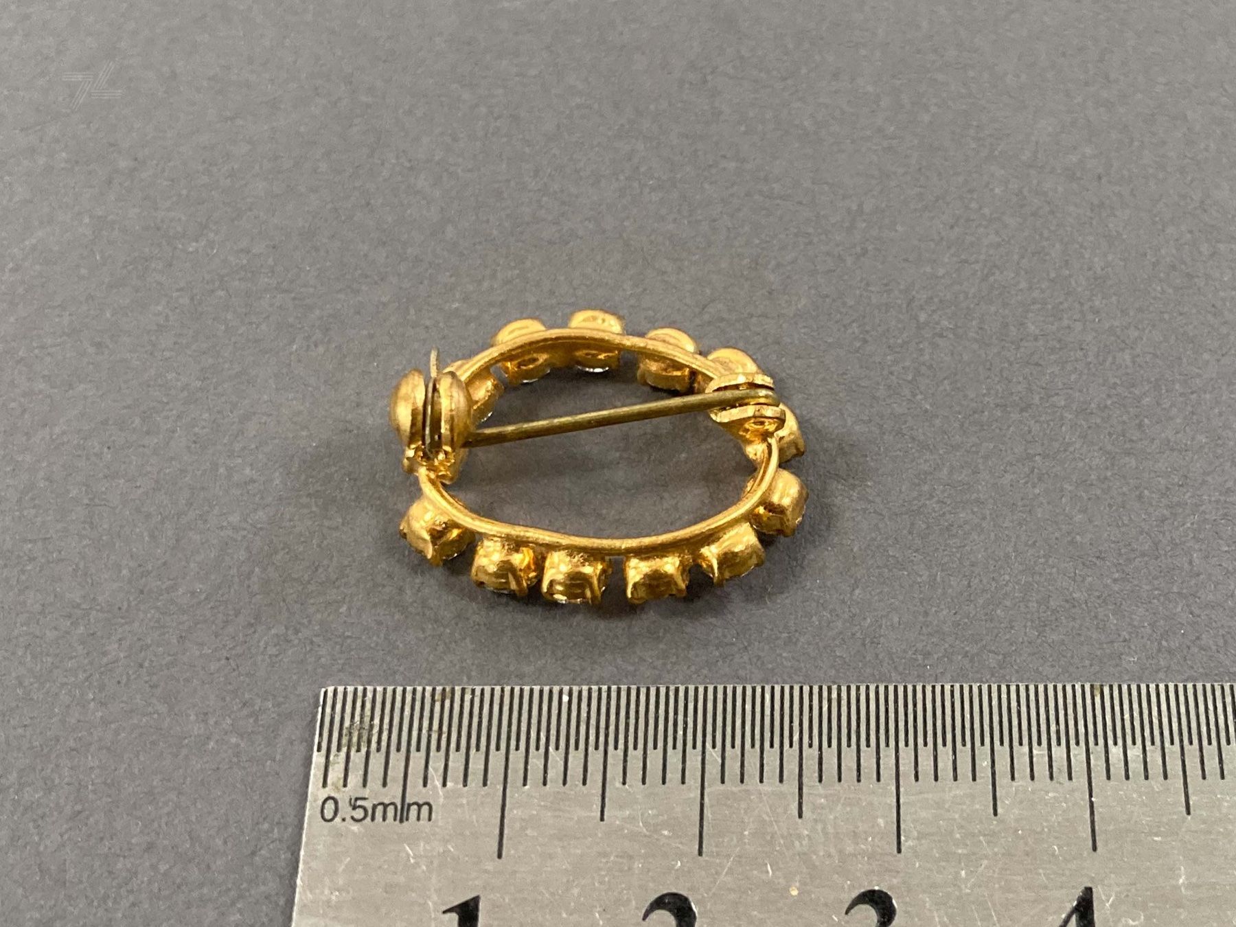 Broschen & Nadeln: Vintage Modeschmuck Anstecknadel Brosche – Gebraucht aus Wetzikon ZH von cyan74 1