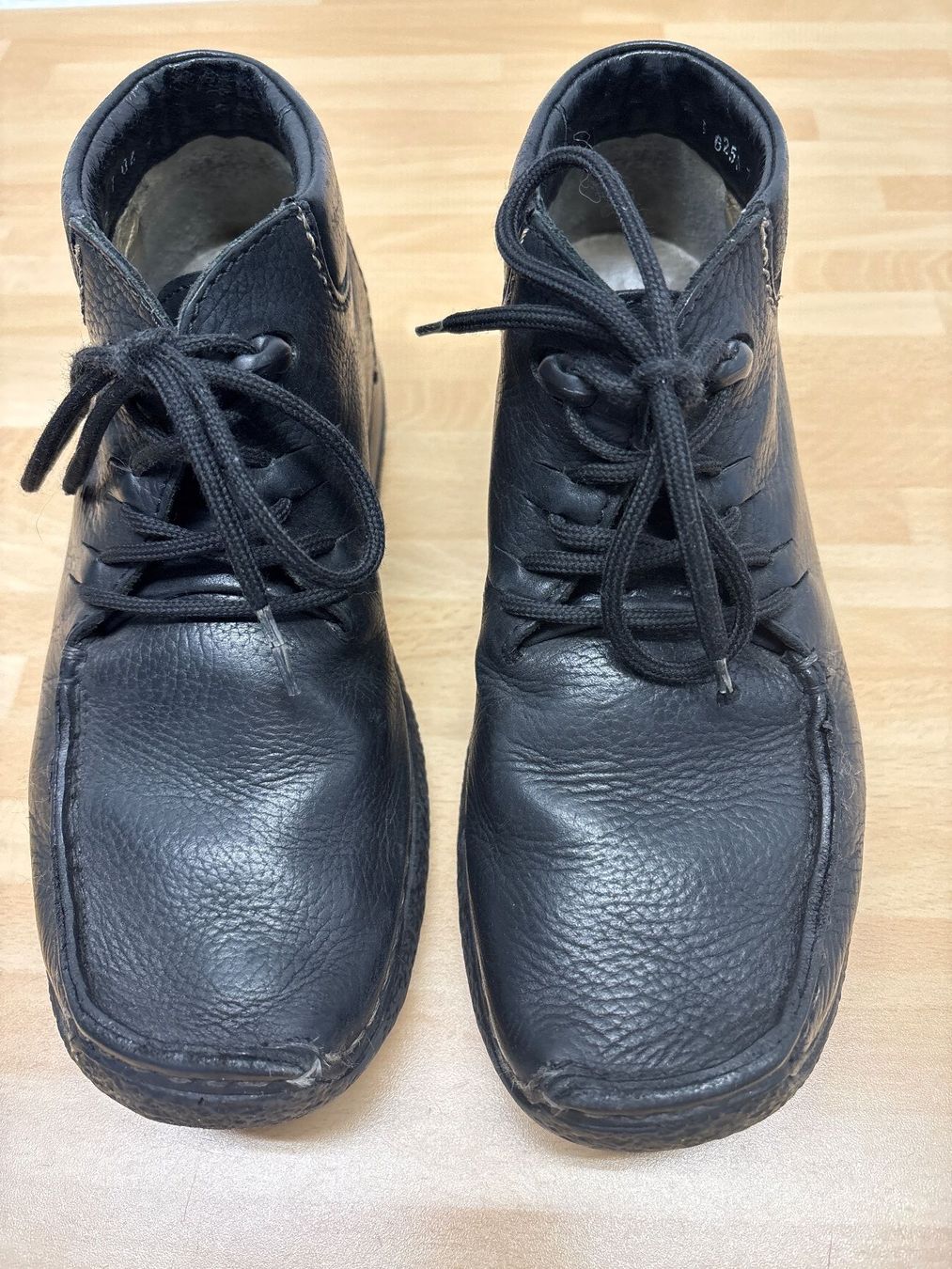 Scarpe da uomo: Schuhe, halbhoch, 38, unisex – Usato da Wetzikon ZH venduto da CZ.