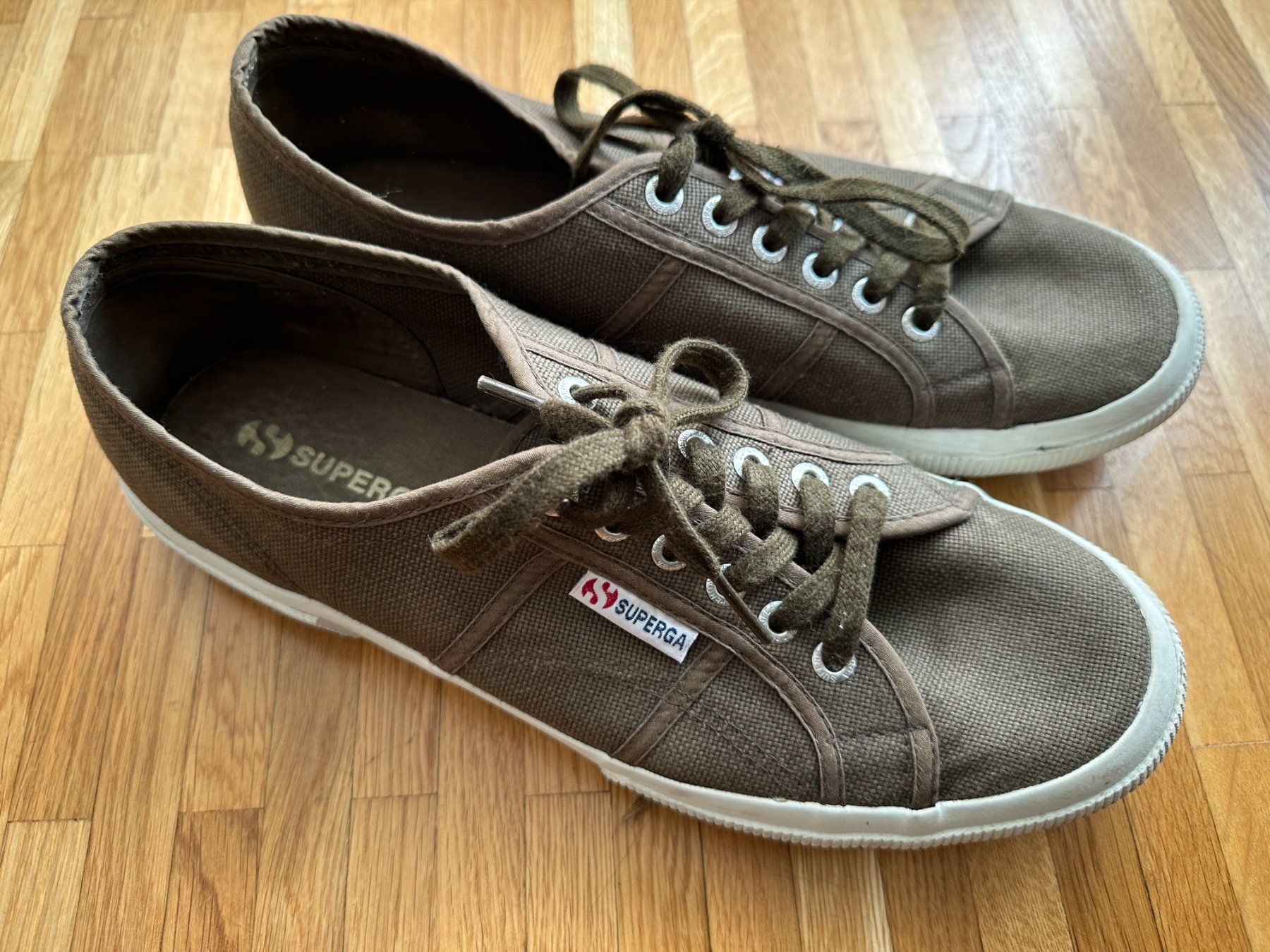 Superga Herrenschuhe: Superga 2750 Classic Brown Canvas Size EU44 – Gebraucht aus Lausanne von brixton 5
